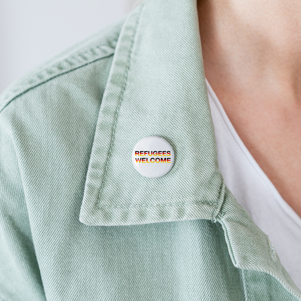 Refugees Welcome in Deutschlandfarben Buttons klein 5x - Weiß